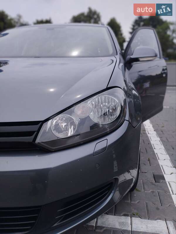Універсал Volkswagen Golf 2012 в Долині
