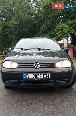 Хэтчбек Volkswagen Golf 2000 в Кременчуге