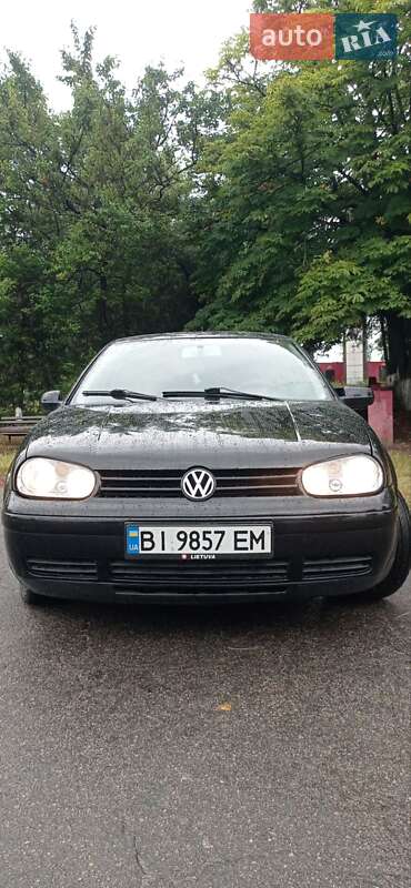 Хэтчбек Volkswagen Golf 2000 в Кременчуге
