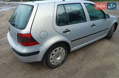 Хэтчбек Volkswagen Golf 1998 в Ровно