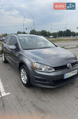 Універсал Volkswagen Golf 2015 в Києві
