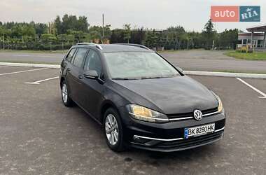 Универсал Volkswagen Golf 2017 в Луцке