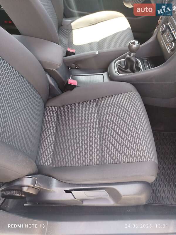 Универсал Volkswagen Golf 2012 в Стрые