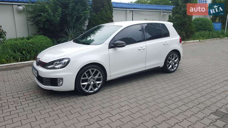 Хэтчбек Volkswagen Golf 2011 в Одессе