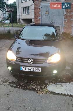 Хэтчбек Volkswagen Golf 2004 в Белой Церкви