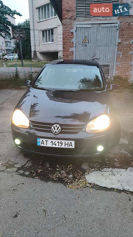 Volkswagen Golf 2004