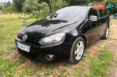 Універсал Volkswagen Golf 2010 в Самборі