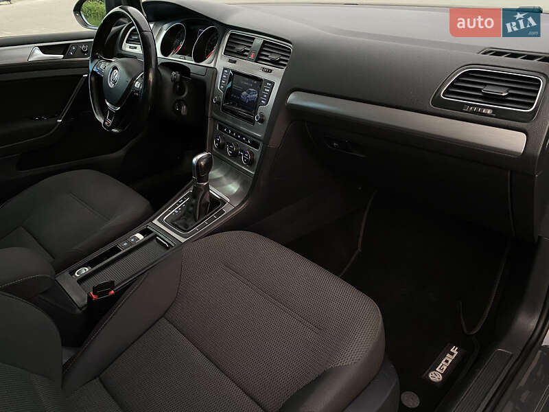 Универсал Volkswagen Golf 2014 в Мукачево