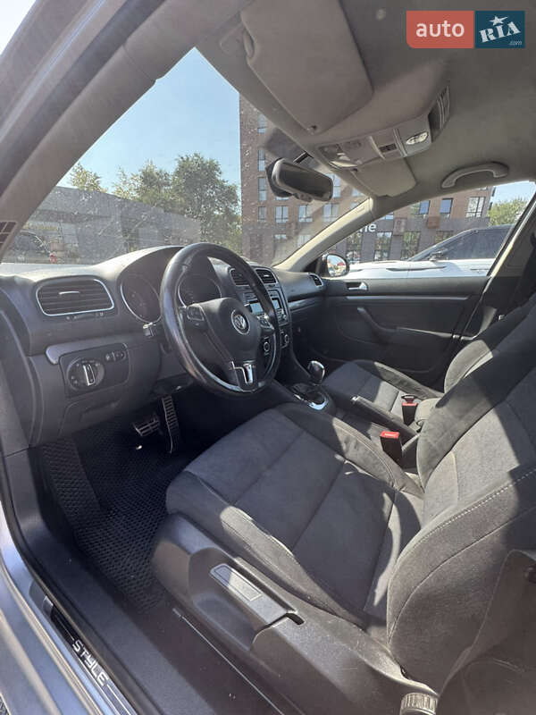 Volkswagen Golf 2011