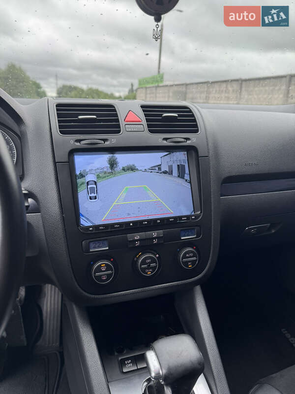 Хэтчбек Volkswagen Golf 2007 в Киеве