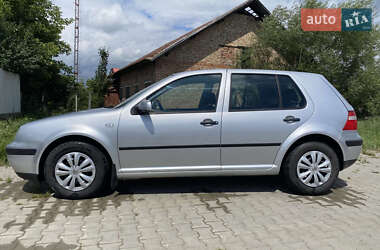Хэтчбек Volkswagen Golf 2003 в Верховине