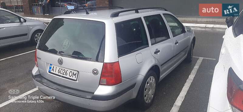 Універсал Volkswagen Golf 2006 в Вишгороді