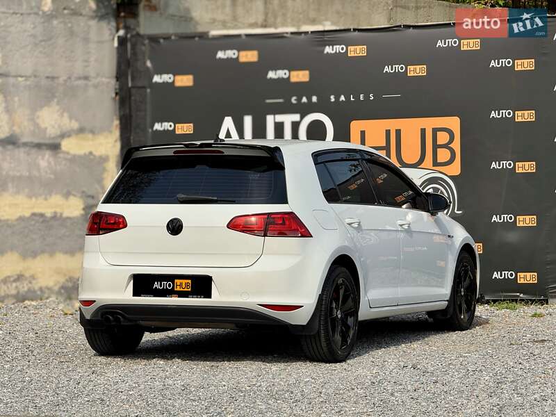 Хэтчбек Volkswagen Golf 2014 в Харькове