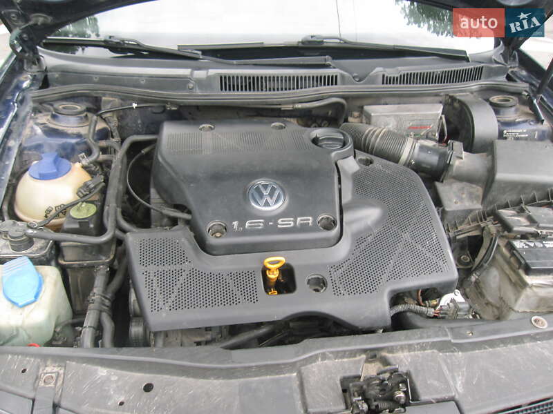 Хетчбек Volkswagen Golf 1999 в Вінниці