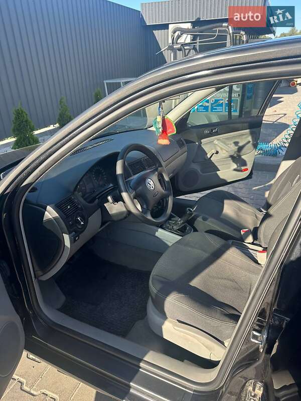 Хэтчбек Volkswagen Golf 1999 в Фастове