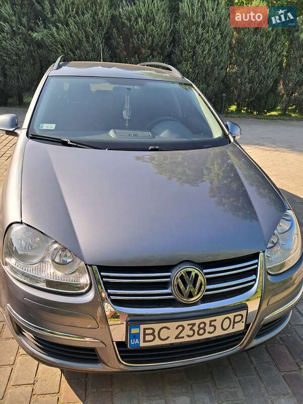 Универсал Volkswagen Golf 2008 в Самборе