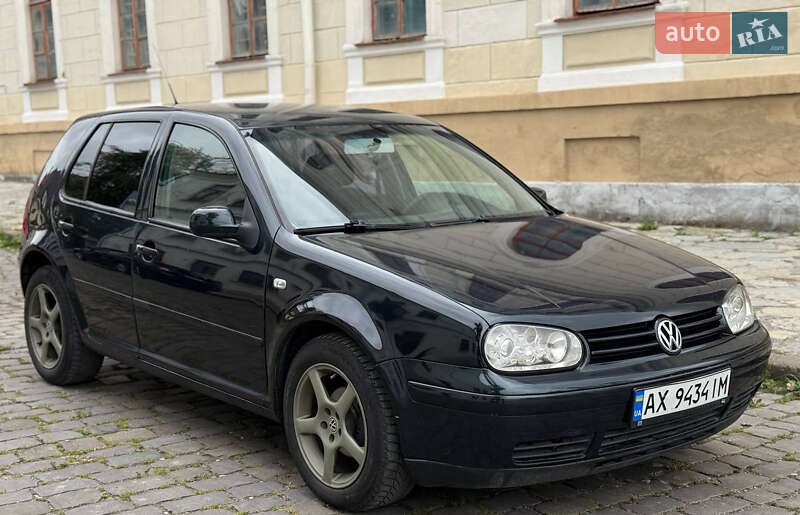 Volkswagen Golf 2003