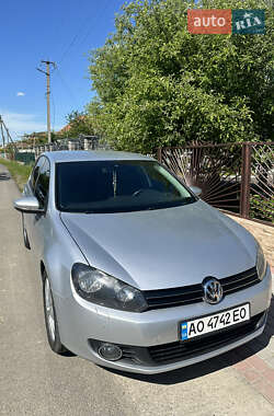 Хетчбек Volkswagen Golf 2009 в Мукачевому