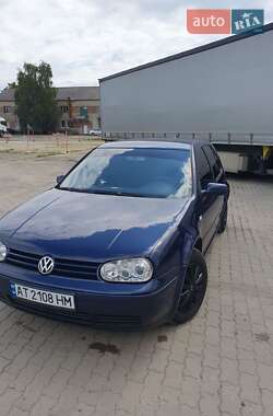 Хетчбек Volkswagen Golf 2002 в Калуші