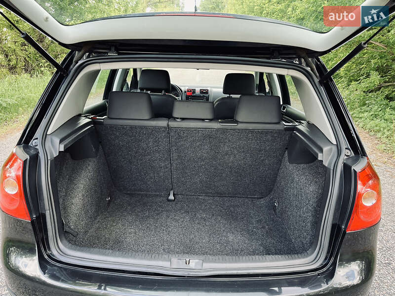 Хэтчбек Volkswagen Golf 2005 в Киеве фото 8 Хэтчбек Volkswagen Golf 2005 в Киеве
