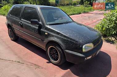 Хетчбек Volkswagen Golf 1995 в Києві