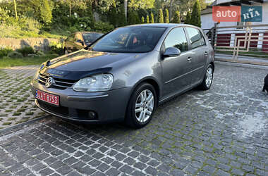 Хэтчбек Volkswagen Golf 2006 в Звягеле