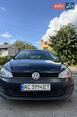 Универсал Volkswagen Golf 2015 в Киверцах