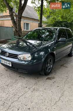 Хэтчбек Volkswagen Golf 2001 в Каменец-Подольском