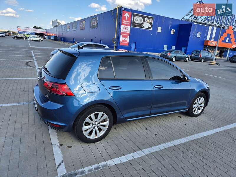 Хетчбек Volkswagen Golf 2015 в Вінниці