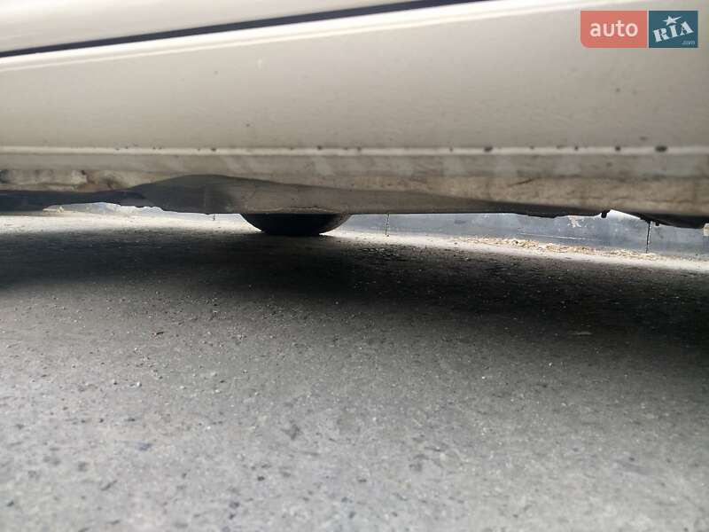 Хетчбек Volkswagen Golf 1999 в Києві