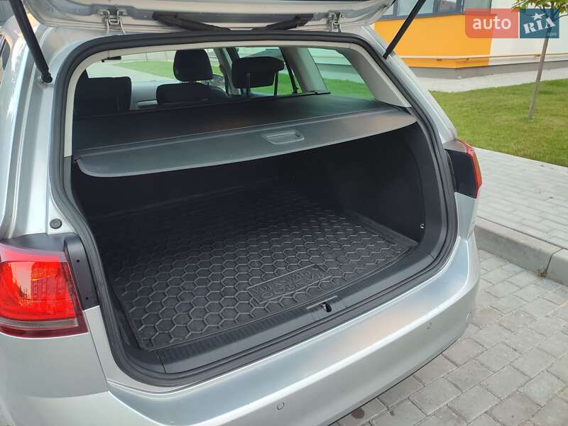 Універсал Volkswagen Golf 2015 в Вінниці