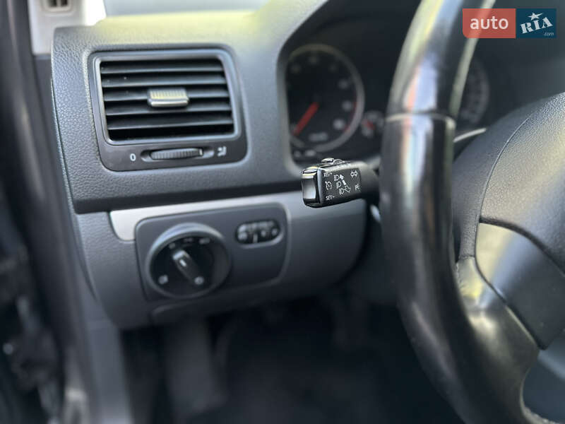 Універсал Volkswagen Golf 2008 в Рівному