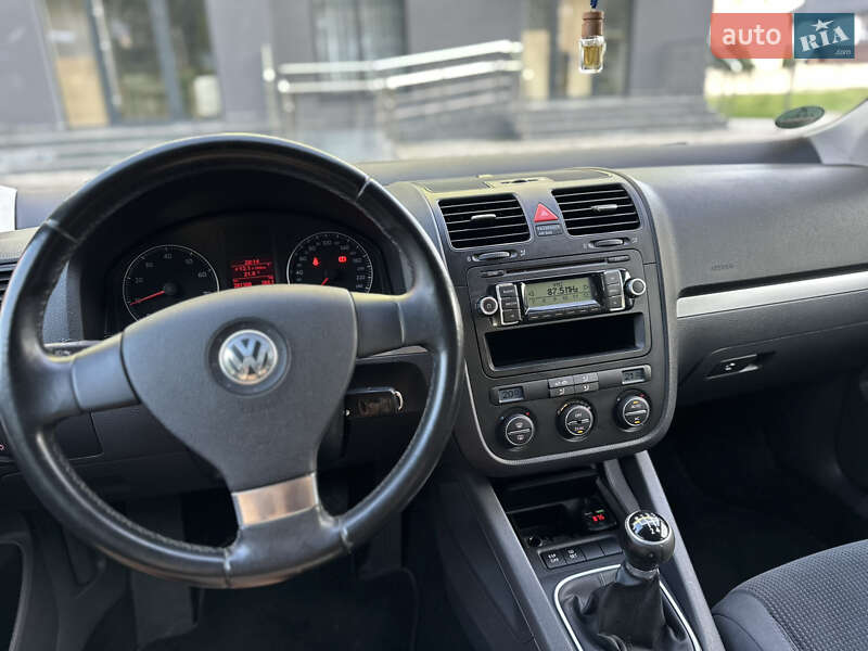 Універсал Volkswagen Golf 2008 в Рівному
