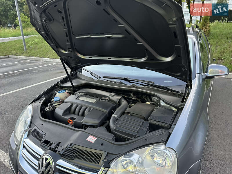 Універсал Volkswagen Golf 2008 в Рівному