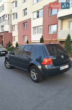 Хетчбек Volkswagen Golf 2002 в Вінниці