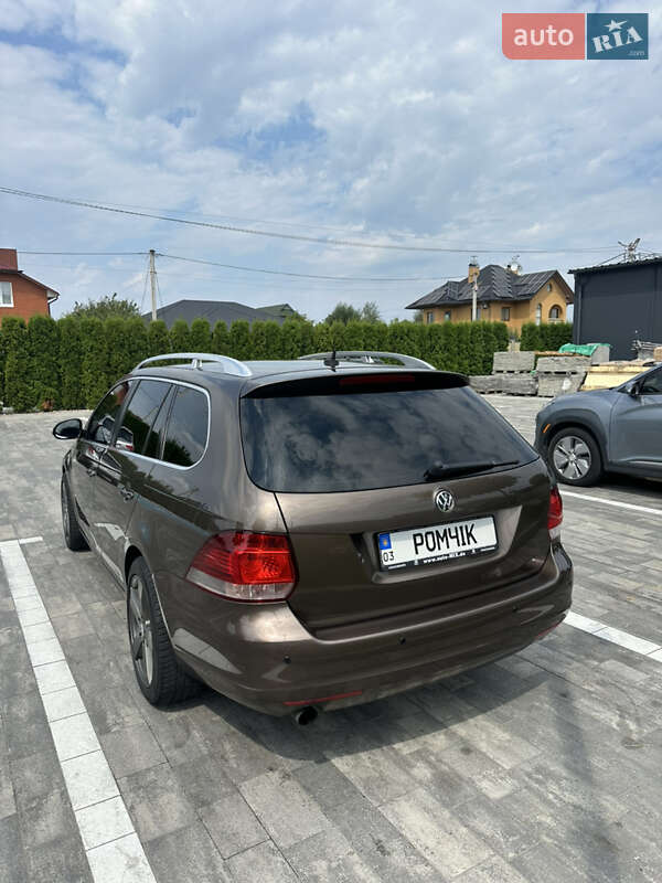 Універсал Volkswagen Golf 2011 в Луцьку