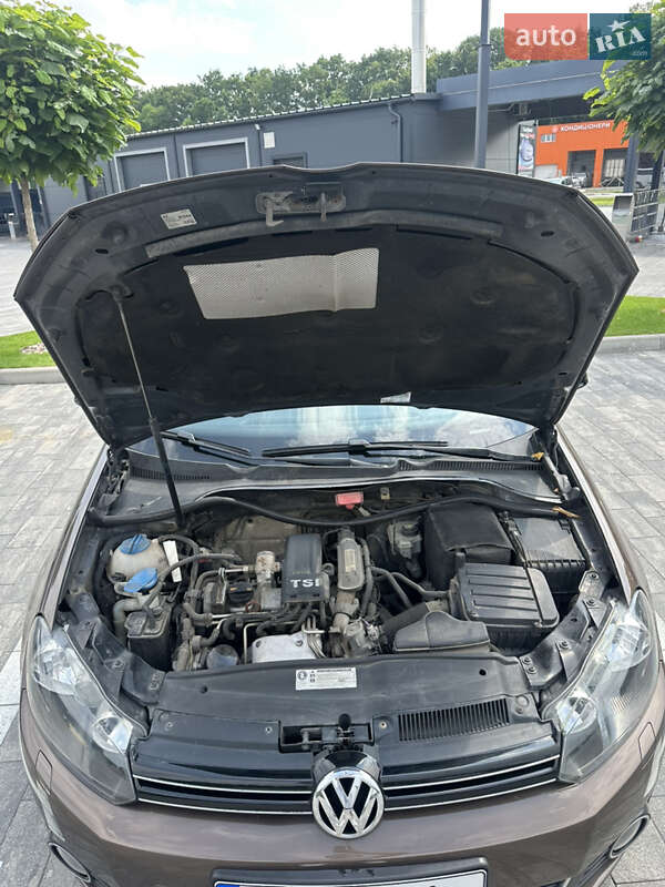 Універсал Volkswagen Golf 2011 в Луцьку