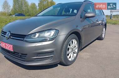 Універсал Volkswagen Golf 2014 в Рівному