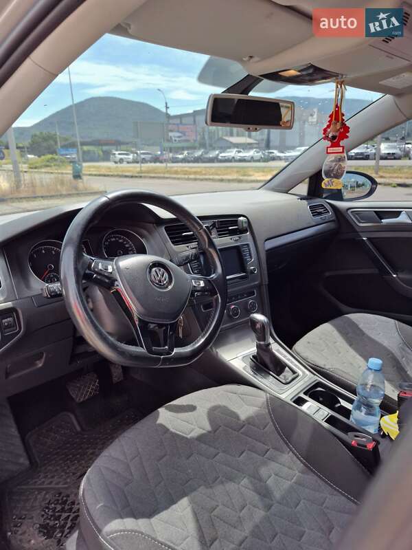 Хэтчбек Volkswagen Golf 2012 в Тячеве