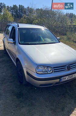 Універсал Volkswagen Golf 2002 в Чернігові