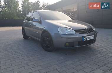 Хетчбек Volkswagen Golf 2006 в Новодністровську