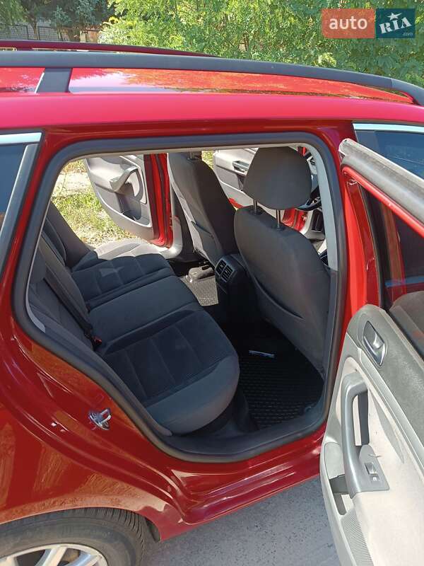 Універсал Volkswagen Golf 2008 в Рівному