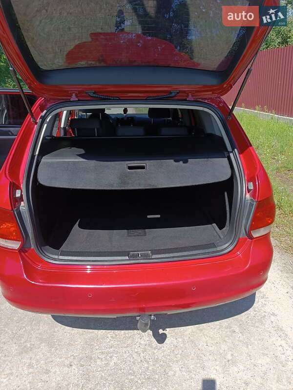 Універсал Volkswagen Golf 2008 в Рівному