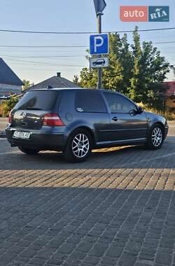 Хэтчбек Volkswagen Golf 2003 в Днепре