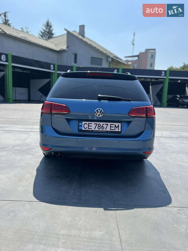 Універсал Volkswagen Golf 2015 в Чернівцях