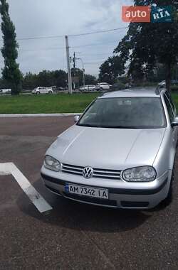 Универсал Volkswagen Golf 2001 в Житомире
