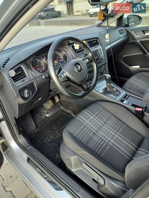 Універсал Volkswagen Golf 2016 в Стрию