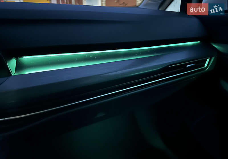 Універсал Volkswagen Golf 2021 в Луцьку