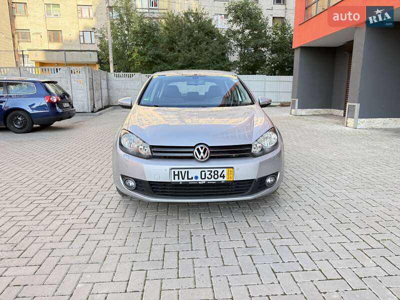 Хэтчбек Volkswagen Golf 2009 в Каменец-Подольском