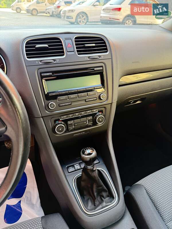 Хэтчбек Volkswagen Golf 2009 в Каменец-Подольском